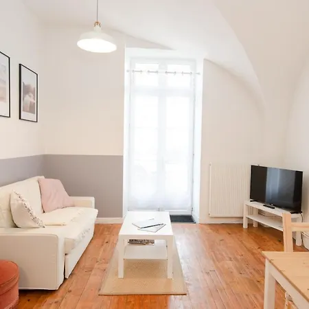 Issoire Centre, T2 Bergere Avec Parking Apartment Exterior photo