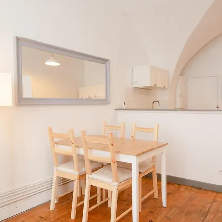 Issoire Centre, T2 Bergere Avec Parking Apartment Exterior photo